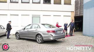 Blonde MILF wird nach dem Shooting anal bestiegen